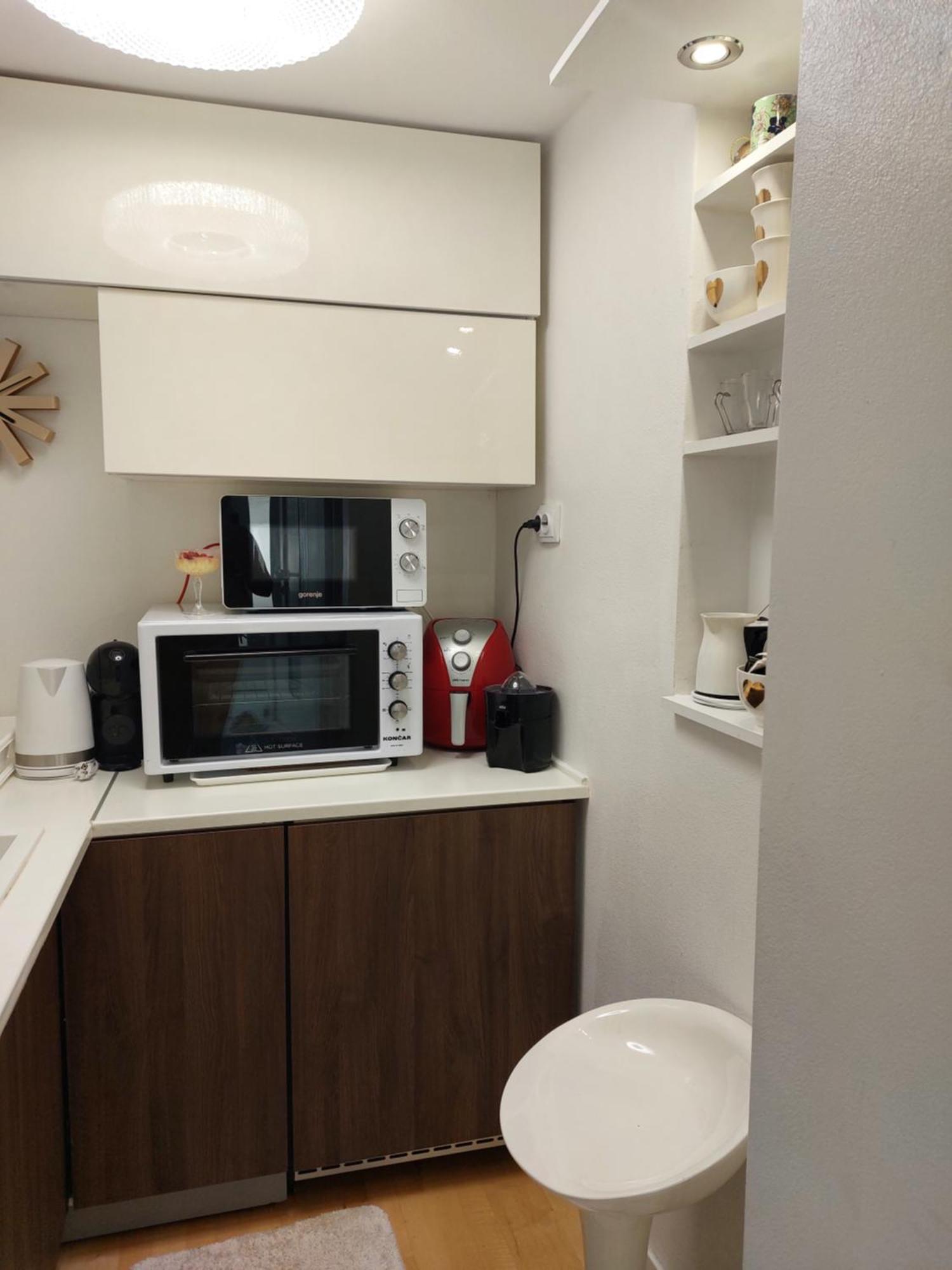 Family Apartment Villa Zrnka S Besplatnim Parkingom 로비니 객실 사진