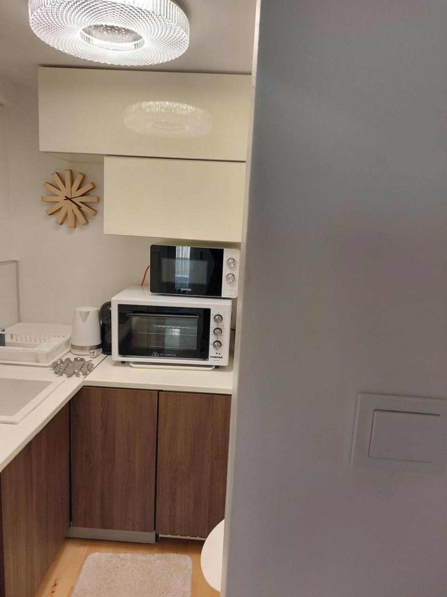 Family Apartment Villa Zrnka S Besplatnim Parkingom 로비니 객실 사진
